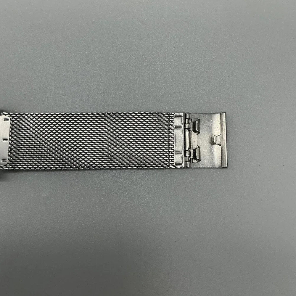 Skagen Signatur Mens Watch 40mm Gray Dial Mesh Stainless Steel New Battery